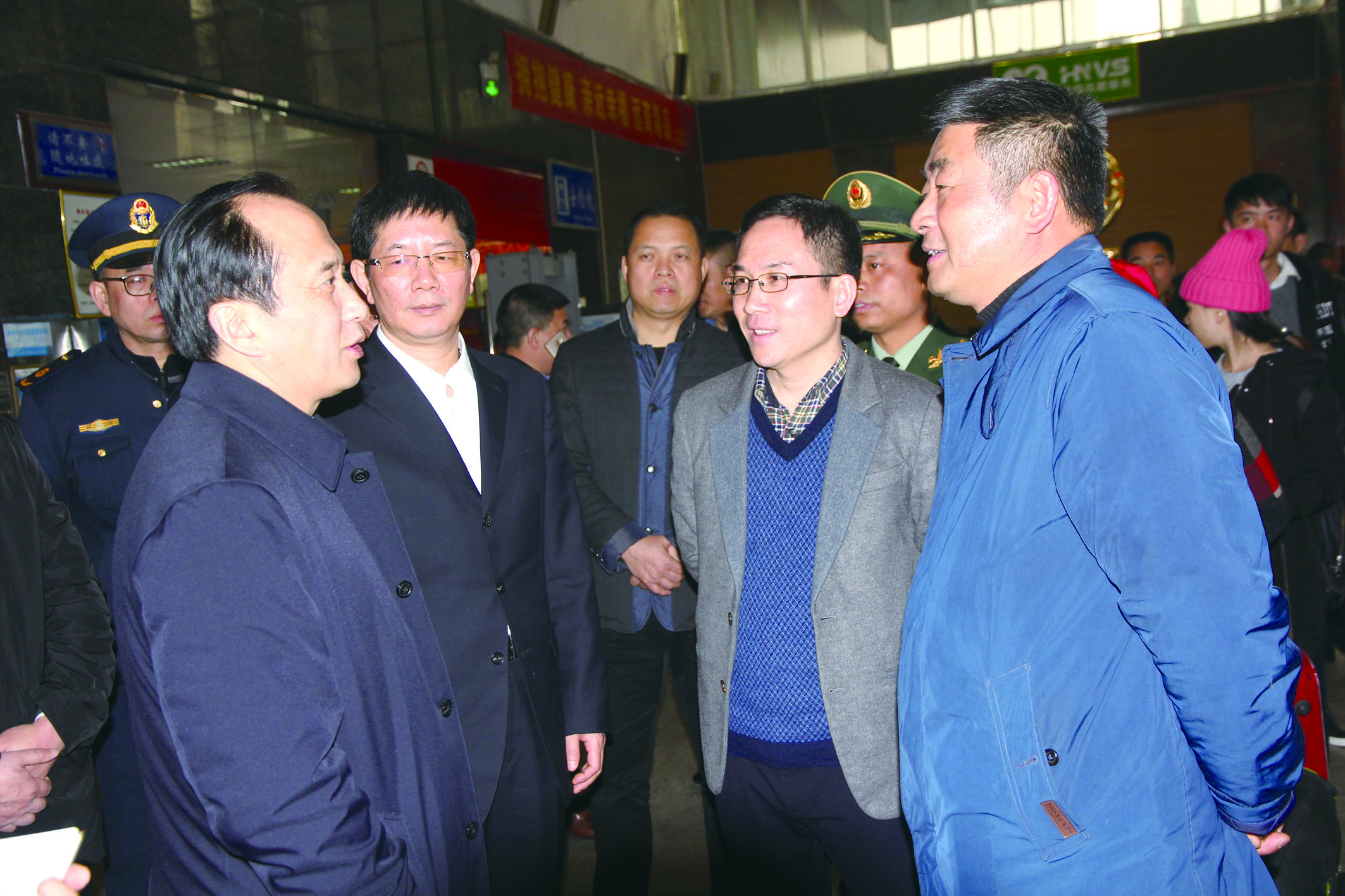 2月8日，副省長(zhǎng)、省公安廳廳長(zhǎng)許顯輝來(lái)我司督導(dǎo)安全生產(chǎn)工作