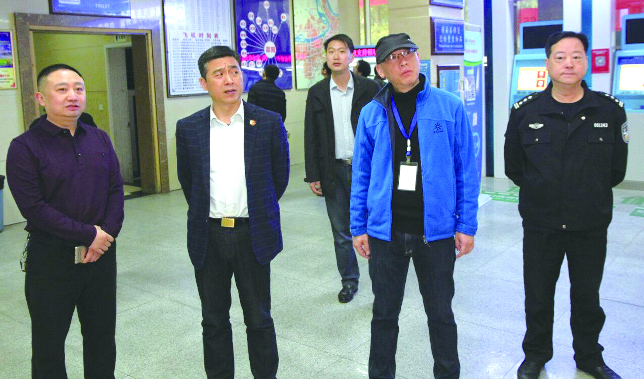 3月16日上午，以省委保衛(wèi)處處長尹年春為組長的反恐安全檢查組到市汽車北站開展反恐安全檢查