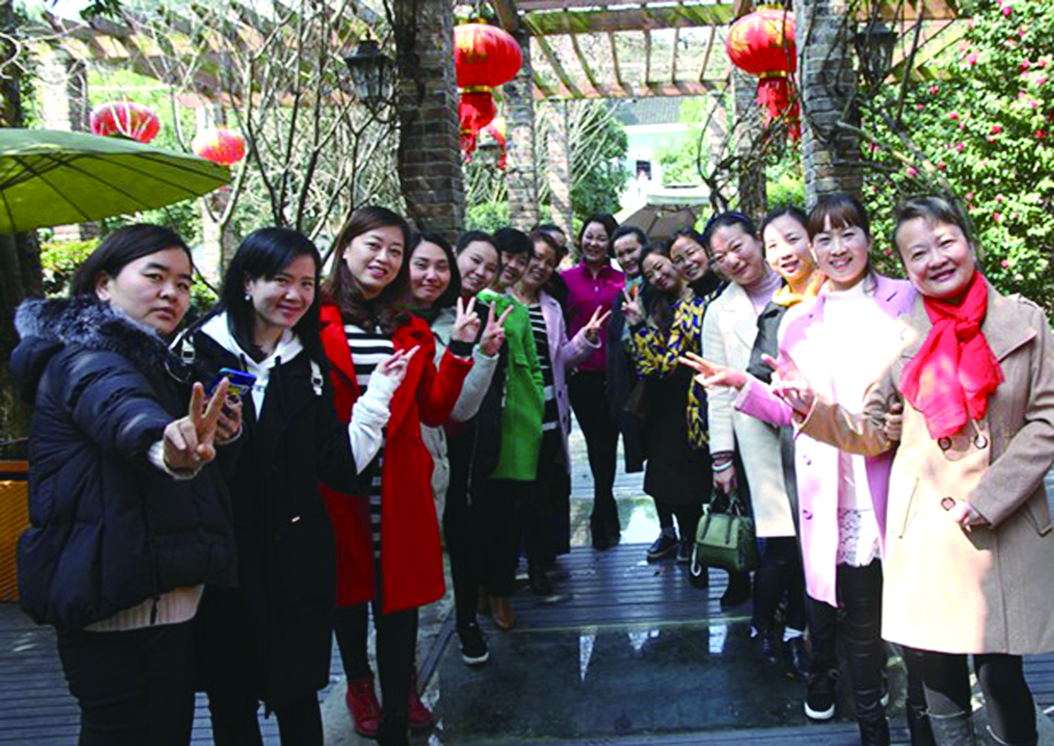 3月8日，集團公司機關(guān)組織慶?！叭恕眿D女節(jié)活動